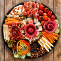 Tabla Lima de fiambres, quesos y vegetales frescos – La Tabla del Este, Punta del Este